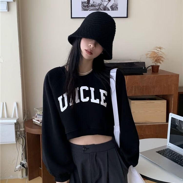 秋天穿的高腰露腰露肚脐长袖女士辣妹设计感短款卫衣女早秋新款百搭