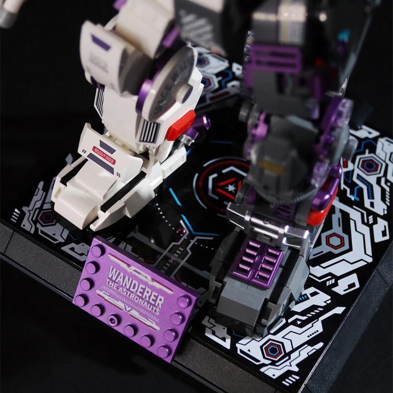 哲高积木拼装宇航员航天潮玩模型炫酷桌面摆件儿童玩具男生生日礼物 征服星辰半剖机甲宇航员1130pcs