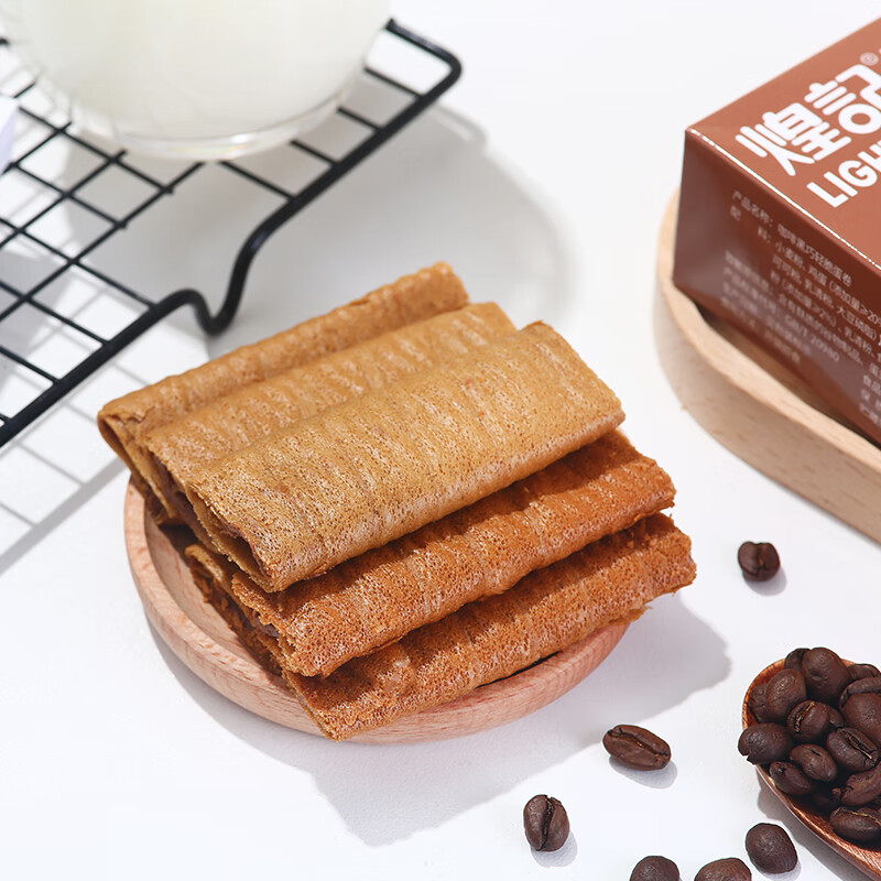 【补贴价拍3件17.9】煌记 咖啡黑巧轻脆蛋卷 80g*1盒