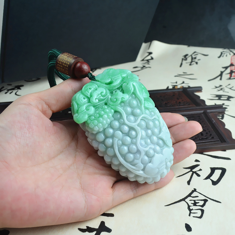 小小钰 缅甸a货玉葡萄翡翠玉如意手把件硕果累累手玩翠绿色泽饱满阳绿