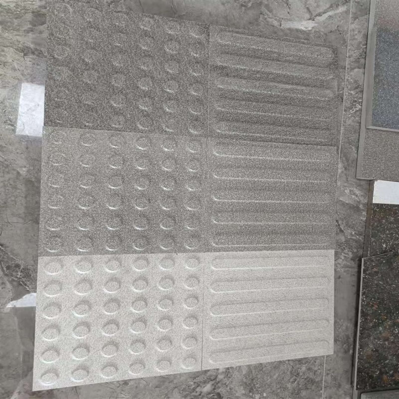 户外盲道砖地铁砖高铁砖人行道指路砖地砖防滑指路砖导 芝麻灰烧面盲