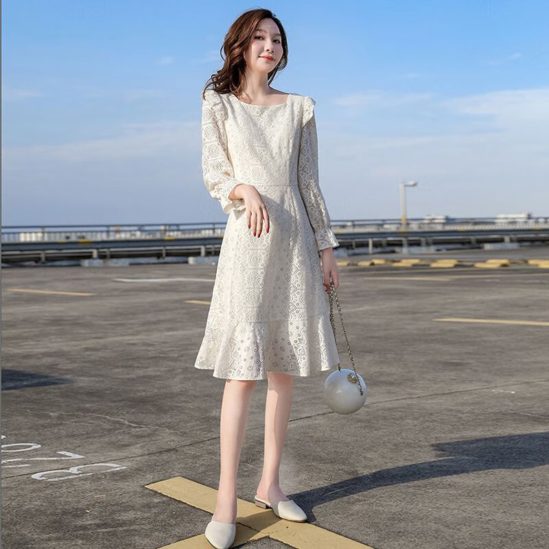 妃趣猫蕾丝连衣裙秋天穿的30到40岁至452023春装新款法式米白色蕾丝