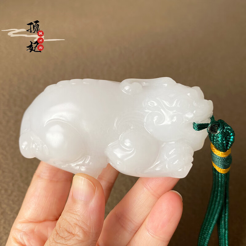 顶妃 新疆和田玉白玉貔貅手把件寓意进宝把玩件立体雕刻羊脂玉动物把