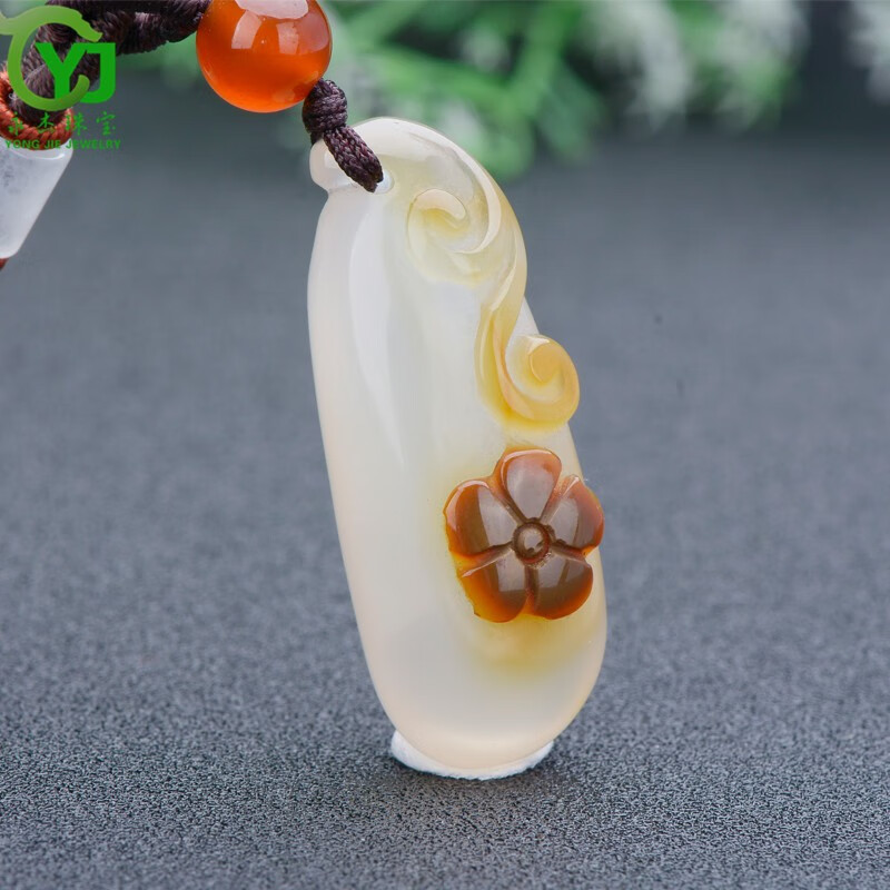 永杰冰种玉髓福瓜吊坠俏色雕花水滴玉坠女款男士礼物玛瑙玉石项链挂件