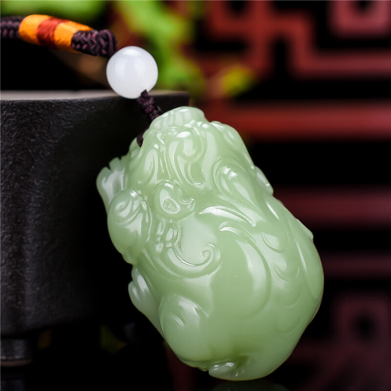 帛灵和田玉纳福貔貅挂件淡青色玉皮丘瑞兽把件玉佩青白玉兽娃腰挂