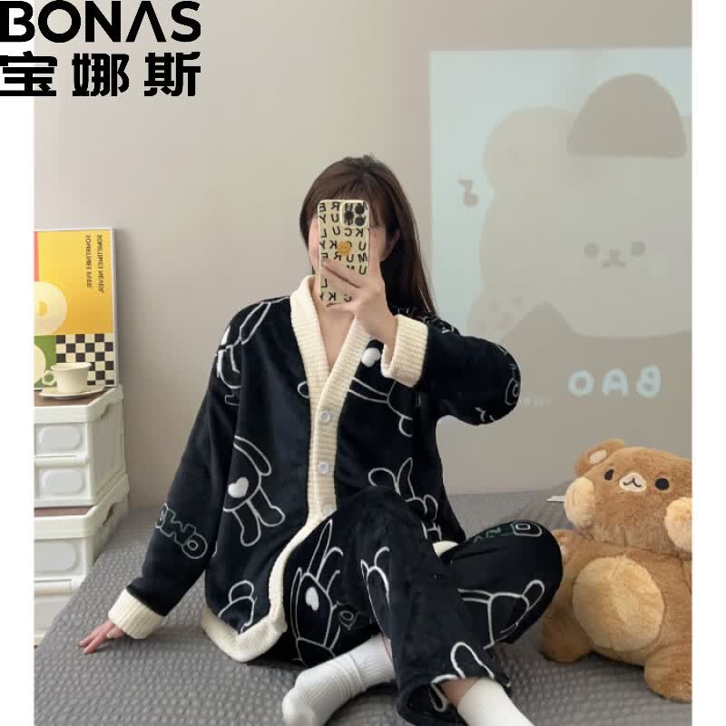 宝娜斯（BONAS）配饰法兰绒秋冬加厚珊瑚绒可爱卡通家居服韩版可外穿 DS黑色BL熊 均码(80-140可穿)使用感如何?