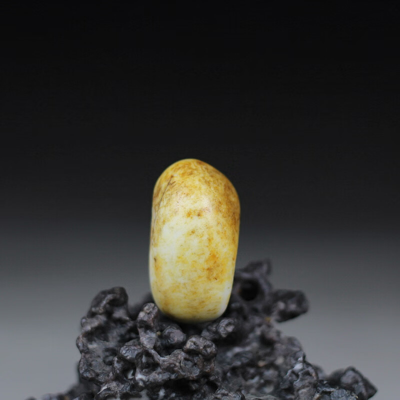 9克正宗新疆和田虎皮白玉籽料籽玉原料挂件吊坠