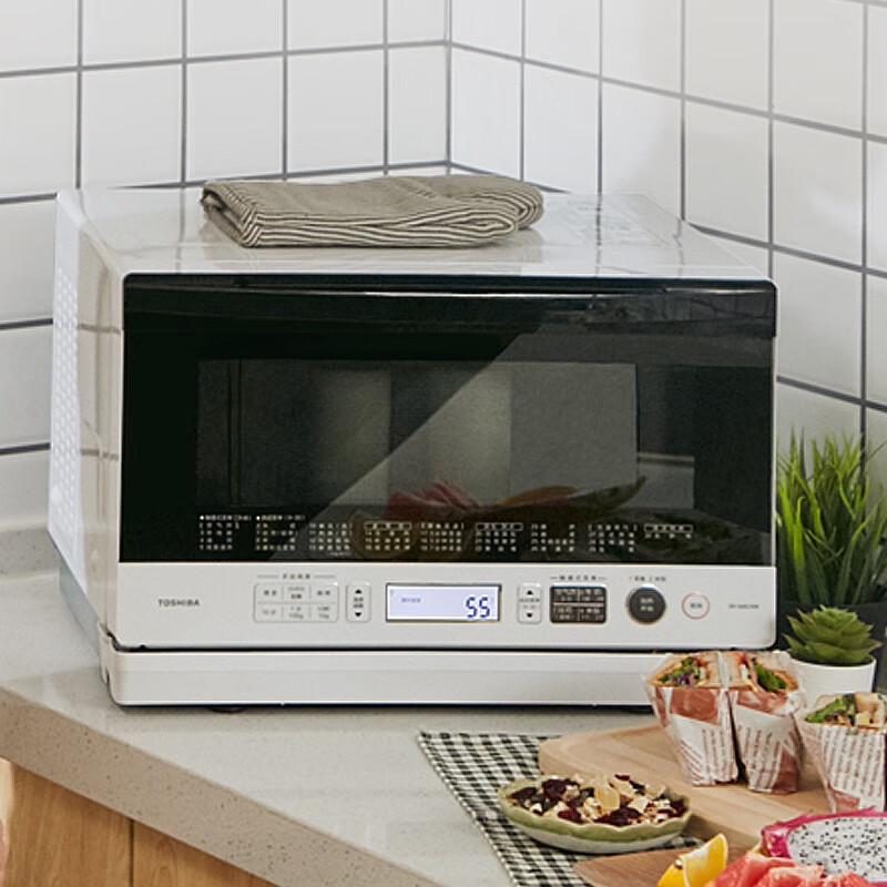 东芝TOSHIBA这款机器能烤蛋糕，面包，披萨吗？效果怎么样，和一般的烤箱比，下部是什么发热呢？