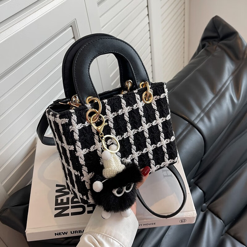 斜挎包历史价格怎么查|斜挎包价格走势