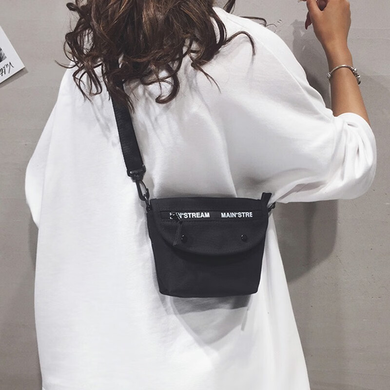 布兰奴 帆布包女斜挎小包包2022新款日系时尚学生韩版简约百搭单肩手机包 黑色使用感如何?