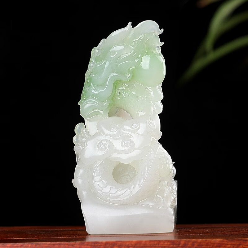 昆仑御 孤品大师工艺新疆和田玉印章翠青龙头玉玺印章书房摆件约447克