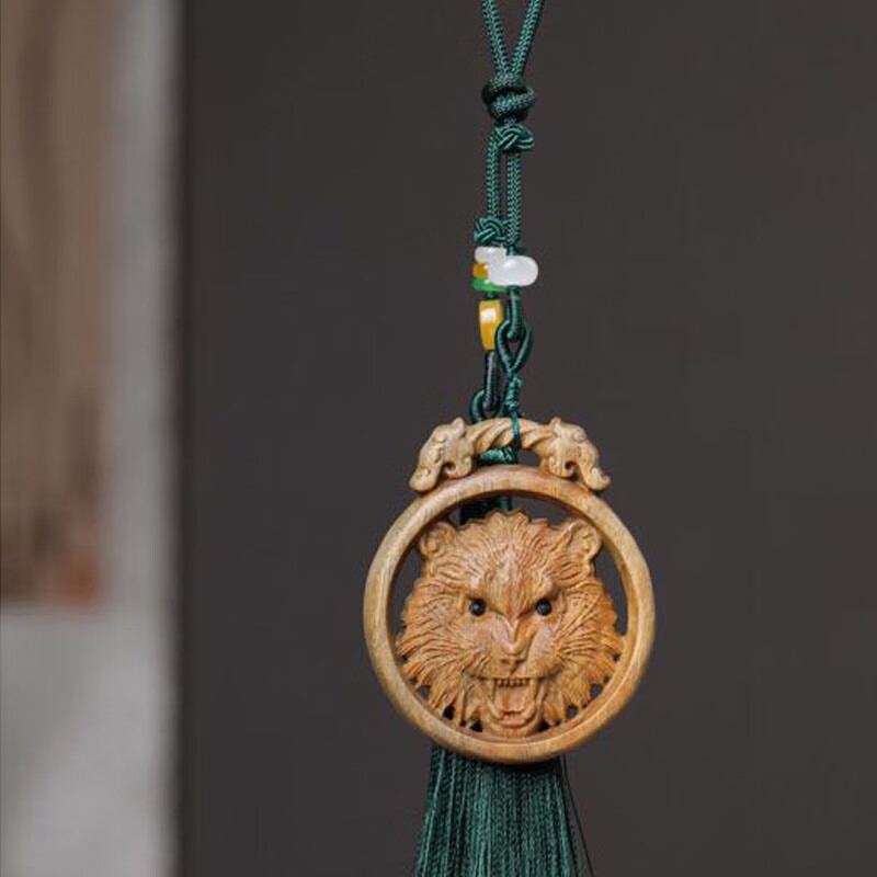 绿檀木雕刻虎头挂件5.5x4.5x1车挂饰送礼自用