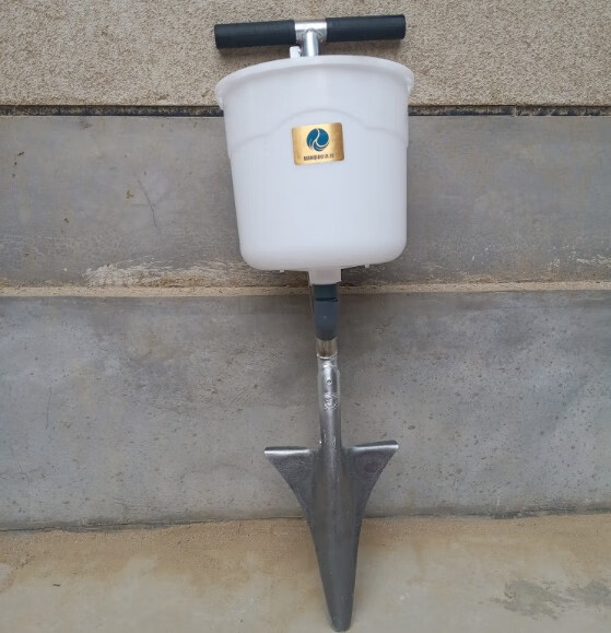 农用果树施肥神器背负式多功能果园硬地追肥机根部入土地下施肥器