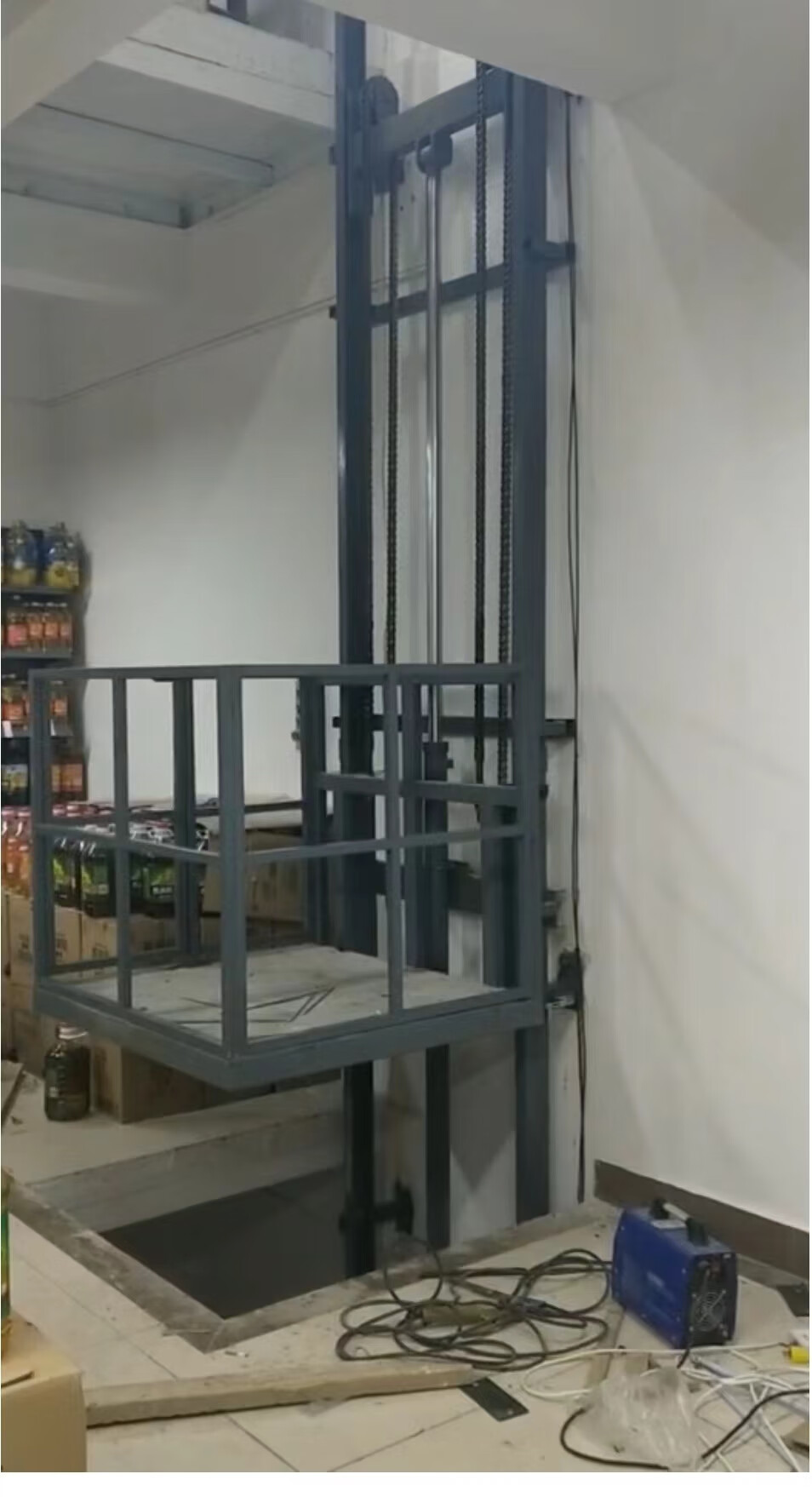 货梯升降机电动小型升降平台仓库简易货物提升机厂房导轨液压电梯