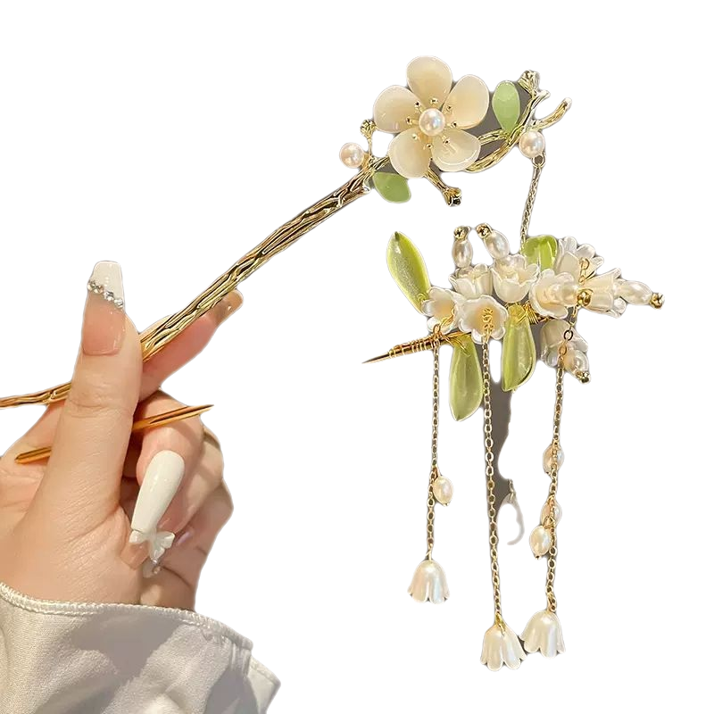 �湫�������������ŷ����Ӻ���ͷ�η������շ��β�ҡ�������˸�Ů������ ������ӧ���������������� 9.8Ԫ