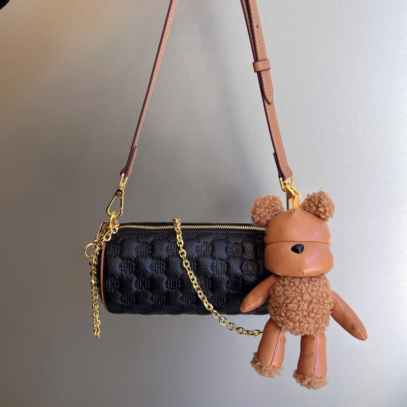 clolv kiss包包女2023新款笔筒包真皮枕头包感小众圆筒包单肩斜挎链条