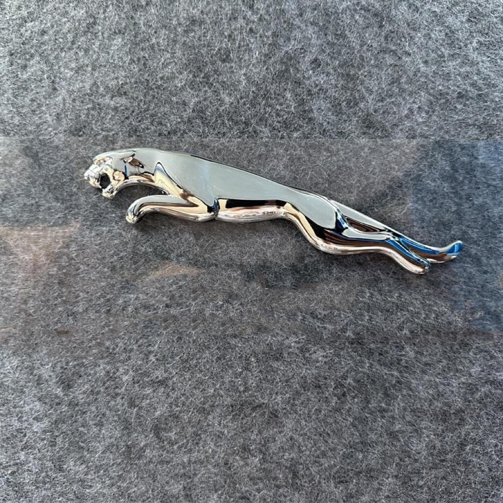 语森忆适用捷豹车标贴xjl xe xf字母标v6侧标后尾排量标f-pace中网