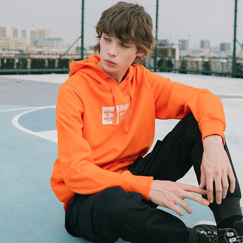 dickies卫衣 logo印花徽章连帽卫衣 男式毛圈布上衣 卫衣男DK008045 橙色 L属于什么档次？