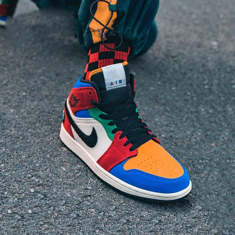 耐克(nike)新款男鞋篮球鞋倒钩air jordan 1 aj1 高帮紫钩蓝红拼接