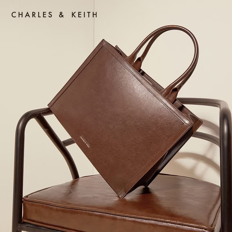 CHARLES&KEITH质感纯色大容量手提包托特包包女包女士CK2-30671186 Dark Brown深啡色 XL使用感如何?