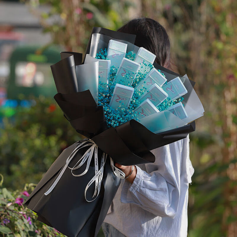 品奥烟花束成品含烟花束烟男友成品满天星干花永生花玫瑰香皂花生日礼