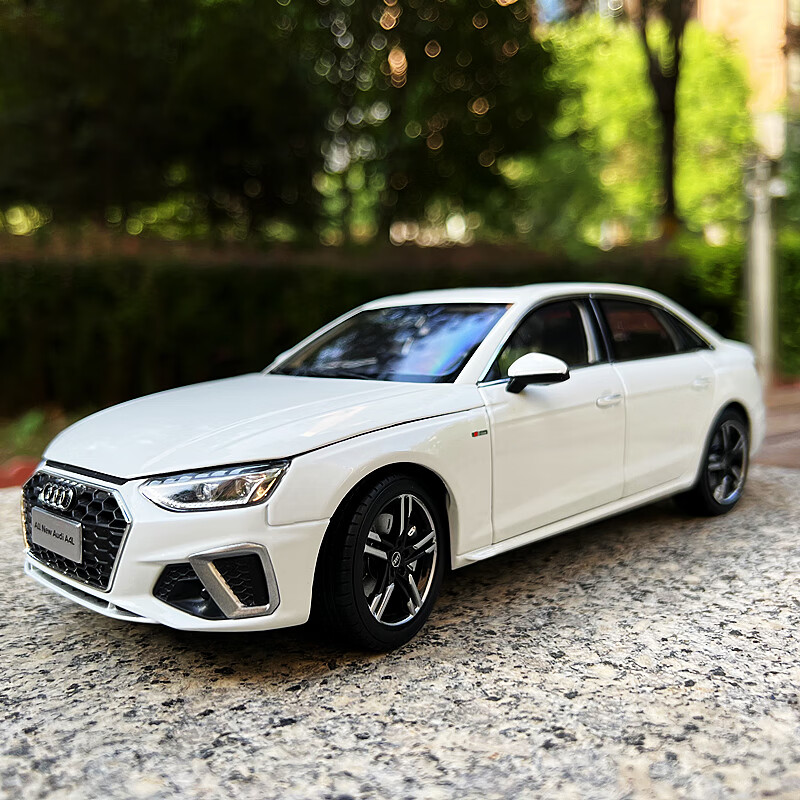 仿真1:18奥迪原厂2020款a4l新款一汽audi a4轿车合金汽车模型 朱鹭白