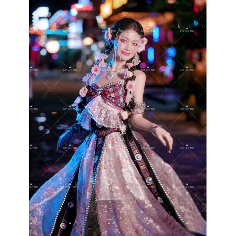 麦娅洛西双版纳服装哈尼族服饰影楼主题少数民族哈尼公主粉色拍照写真