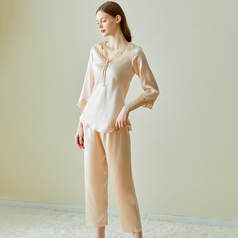 江南故事秋冬真丝睡衣女100%桑蚕丝气质V领睡衣裤两件套修身可外穿家居服 [热荐]香槟色 【高档礼盒】 L