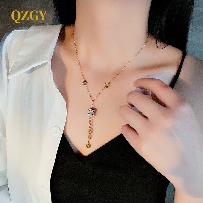 qzgy感性感项链女大蛮腰流苏吊坠时尚百搭气质锁骨链长款设计师款