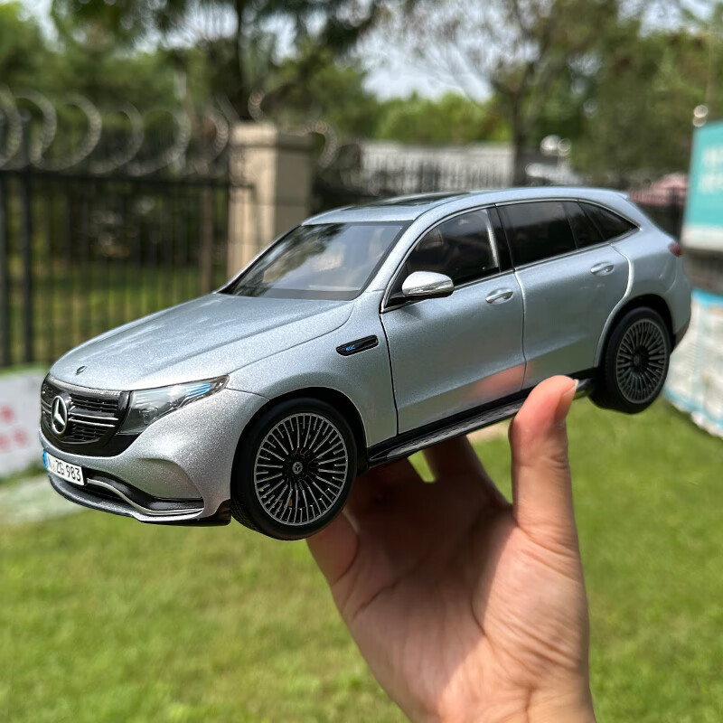 跃纪生原厂 1:18 奔驰eqc400 2019电动suv 越野车合金汽车模型收藏