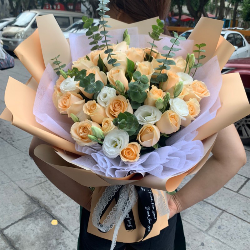 33朵香槟玫瑰花鲜花速递混搭花束红玫瑰生日礼物全国同城配送求婚表白