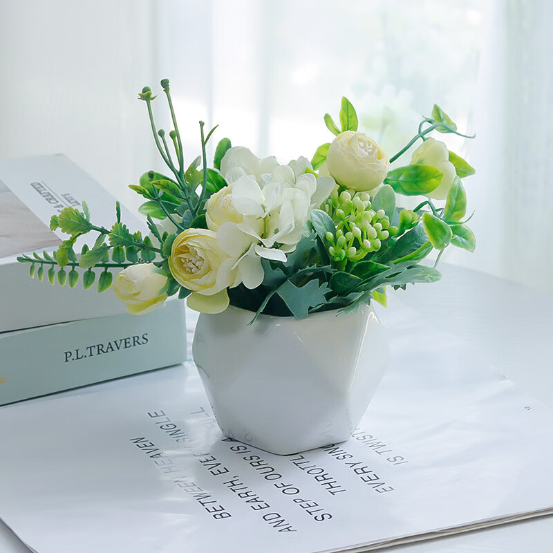 盛世泰堡假花仿真花干花花束绢花塑料装饰花陶瓷花瓶 花瓶盛世 好货推荐 轻舟网 盛世泰堡假花仿真花干花花束绢花塑料装饰花陶瓷花瓶 花瓶盛世 好货推荐 轻舟网