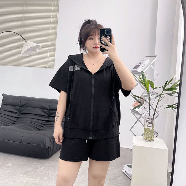 伊渊浅春夏胖mm胯宽的裤子胖妹妹显粗80-300斤大码宽松休闲两件套女夏