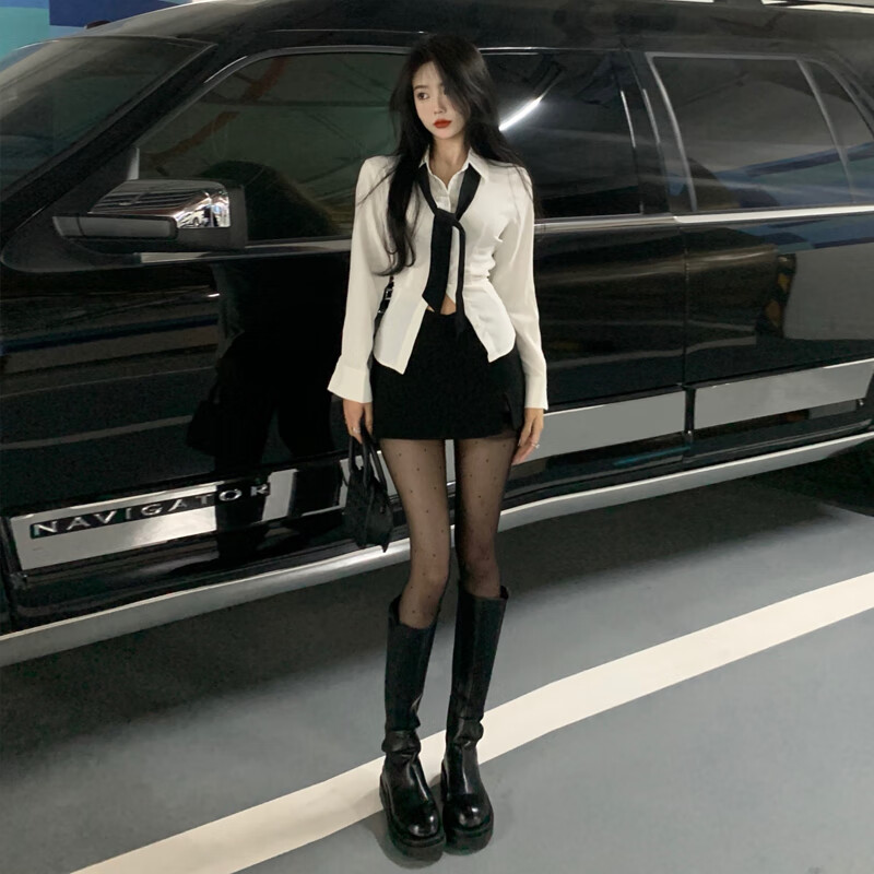 初中生高中生少女装2022新款洋气网红小香风纯欲辣妹衬衫包臀短裙子两