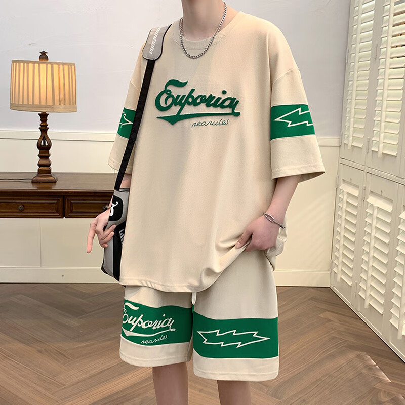 北面联名T恤穿搭【北面联名的衣服去哪里买】