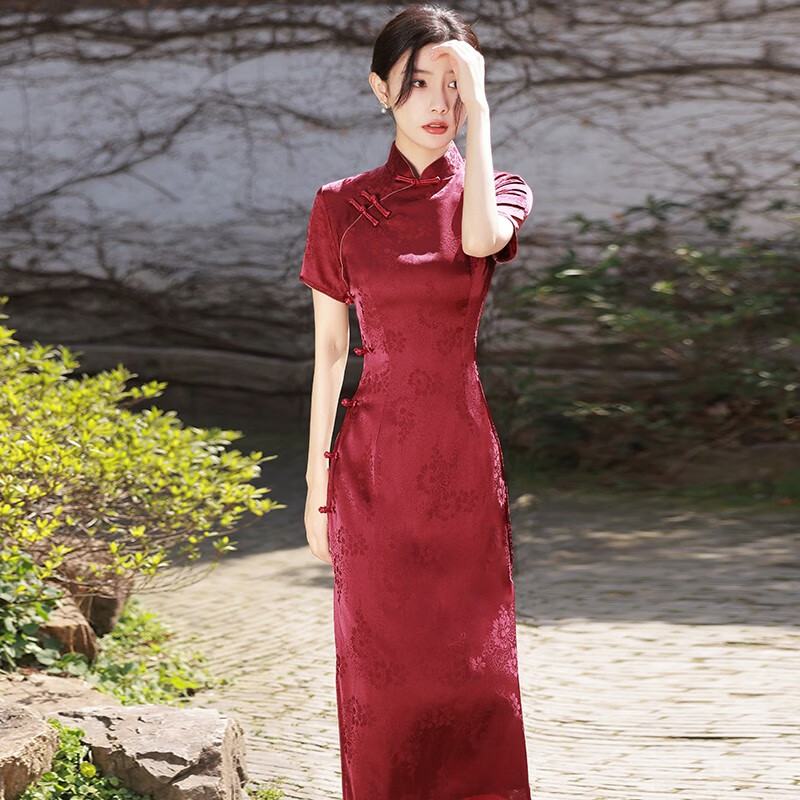 yinfan旗袍2022新款年轻气质复古改良敬酒服新娘礼服订婚连衣裙2023