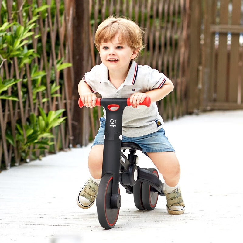 Hape儿童平衡车 二合一可折叠滑步自行脚踏三轮车男女儿童礼物 E8468多功能平衡车（红黑）