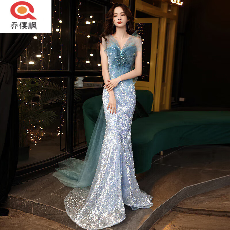 乔僖枫性感鱼尾晚礼服女2023新款宴会大气天空蓝抹胸长款年会主持