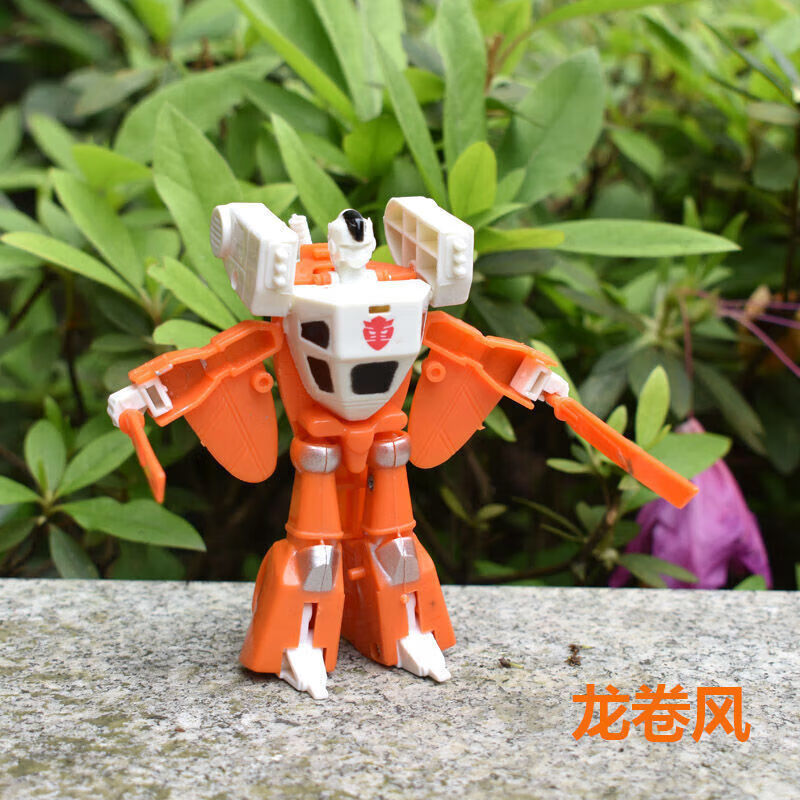山头林村洛洛历险记机器人全套百变机兽变形金刚龙卷风可变形飞机儿童
