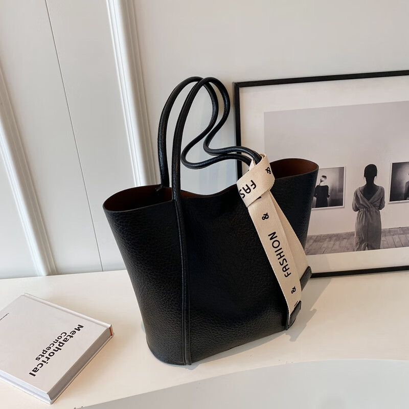 小&ck大容量包包女2024春夏新款时尚简约单肩子母包通勤百搭腋下 黑色