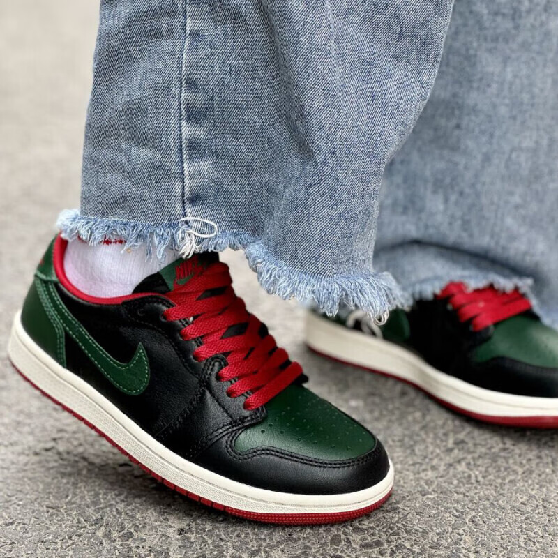 耐克(nike)休闲鞋男鞋女鞋2024秋季新款air jordan 1运动鞋舒适轻便