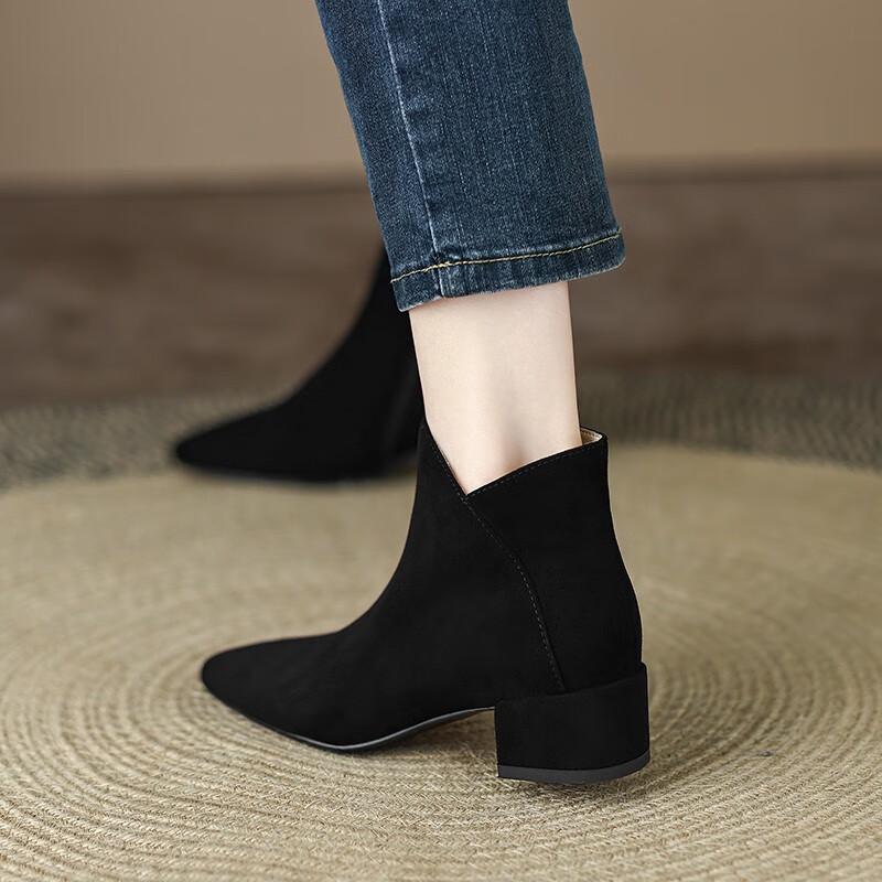 蓝马公主 【里外全皮】气质百搭尖头短靴女低筒中跟粗跟女靴子2022秋冬新款时装通勤及踝靴裸靴 黑色绒里 38
