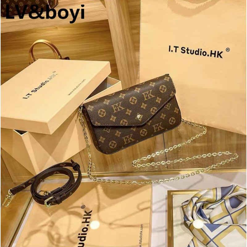 lvboyi包包女新款2023时尚欧美风字母印花小方包链条三合一信封包