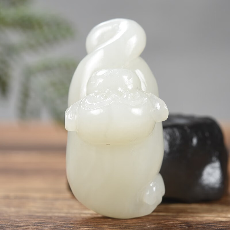 西域玉雕大师 新疆和田玉白玉挂件 生肖猴子吊坠52克 寿猴添福 带证书