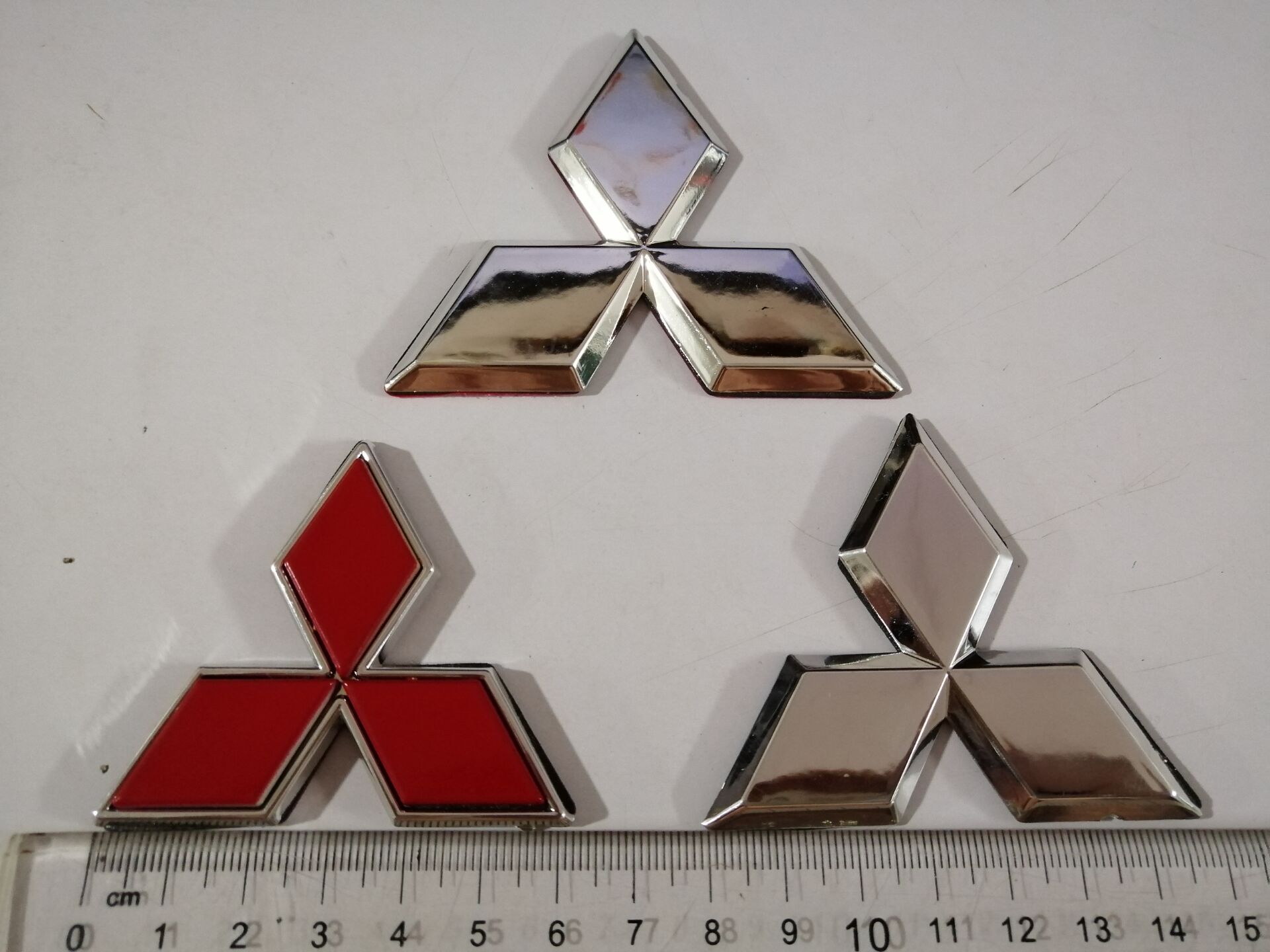 东南改装三菱汽车标志翼神欧蓝德蓝瑟菱悦v3菱帅前后车标贴 三菱标