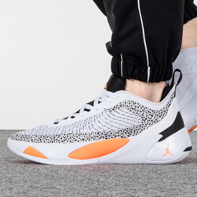 nike耐克鞋子男鞋春季新款air jordan luka 1东契奇1代aj实战篮球鞋男