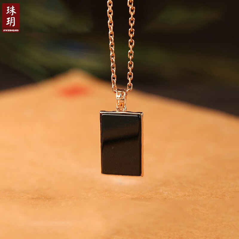 珠玥(zhuyue)a货翡翠18k金镶嵌冰种帝王绿底墨翠无事牌吊坠挂件女