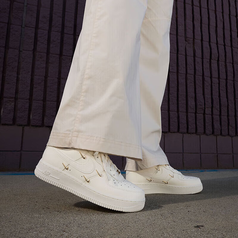 plusڲͿNIKEЬŮվһ AIR FORCE 1˶ЬFV3654-111582.12Ԫ