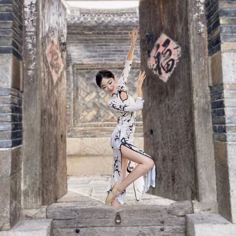 亲在舞蹈旗袍高开叉夜上海古典舞成人中国民族风弹力练功夫表演服