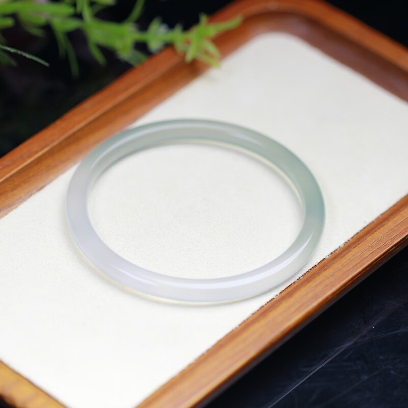 芙蕖半山半水冰种玉髓手镯渐变透细美人条玛瑙翡翠叮当镯女新中式礼物